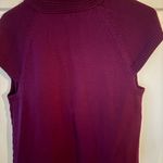 IZOD  woman's size large sweater vest.‎ Button at top. Rib cable knit. Photo 5