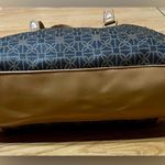 🏷️🏷️Super clean Med size handbag/purse neutral lots of pockets/sections Brown Photo 3