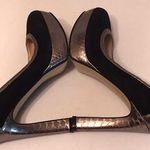 Audrey Brooke Berry 2 Snake Print Plattform Heels.  Photo 4