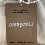 Patagonia NWT Funhoggers Cotton Shorts 4" in Undyed Natural Photo 7