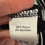 Zeagoo  Black and White Striped Women's Sweater Photo 3