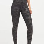 Spanx  Faux Leather Camo Leggings Black Reflective Women's Med Photo 0