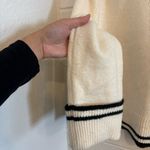 Abercrombie & Fitch easy v neck sweater in black and white Photo 5