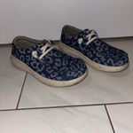 Ariat  Hilo Denim Leopard sold out size 6 Photo 3