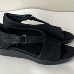 Munro Peyton open toe suede leather sandals black 8.5 Photo 2