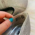 Fioni Night  glitter silver sparkly formal High heels pumps round toe Photo 2