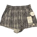 Vuori Women’s Dash Shorts Color Dune Snake Size XS New w/tag $58 Photo 0