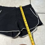 Athleta  Brooklyn Workout Shorts Women Size‎ 2 Black White Photo 12
