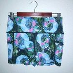 Constantly Varied Gear M Pretty Deadly Skulls on Fern Forest Shorts Green Size M Photo 0