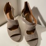 Michael Antonio grey suede high heels Photo 2