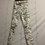 Black and White Animal Print Leggings Size M Photo 1