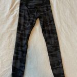 Athleta Salutation 7/8 Tight Photo 1