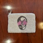 NWOT Tiana NY White Gray Skull & Pink Star Beaded Coin Purse Pouch Photo 1