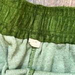 Lee Brown  Green Sweats Photo 2