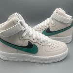 Nike Women’s Air Force 1 High SE 'Sesame Neptune Green'/ Size 7 Photo 2