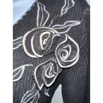 Brownstone Studio Black V Photo 2