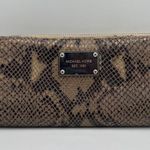 Michael Kors   Animal Print Zip Around Wallet Photo 10