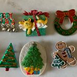 Festive Holiday Brooch Set Red Photo 2