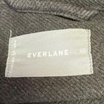 Everlane Gray Chest Pocket Long Sleeve Button Up Shirt Jacket Shacket Top Sz XS Photo 2