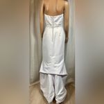 David's Bridal David’s bridal 👰 Elegant White Strapless Wedding Gown with Veil & Tiara Set Photo 3