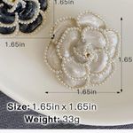 Elegant Pearl Flower Brooch White Photo 2