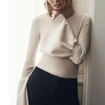 BCBGMAXAZRIA ๐๐ Bell Flared-Sleeve Ribbed Sweater Photo 2