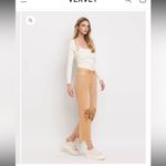 Super High Rise 90's
Vintage Crop Flare
Jeans casual fall vervet Tan Size 28 Photo 2