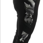 Isaac Mizrahi New balance  print crop pct leggings Photo 2