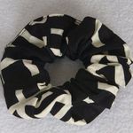 Printed Scrunchie Photo 0
