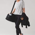 Lululemon Run It Out Tee Tiger Space Dye Black White size 8 Photo 9