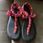 Sanuk yoga sandals Photo 2