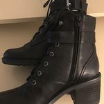 Zodiac  women Gemme black leather combat boots US 9 Photo 8
