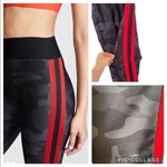 Ultracor Nwot Camo collegiate leggings size small Photo 9