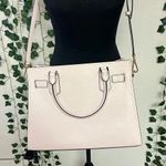 Michael Kors NWT Hampton bag. Perfect spring bag. Blush pink in color. Photo 6