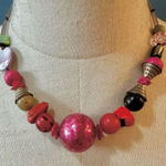 Pink beaded coral abalone necklace Photo 0