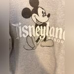 Disneyland Resort Gray Crewneck Sweatshirt Mickey Mouse Vintage Logo Size Medium Photo 2