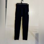 We Wore What  Seamless Circular Knit Leggings Black Medium yoga Photo 15