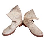 Frye  ‘Veronica’ Distressed Crackled Ivory Leather Engineer Moto Boots, Size 10 Photo 3
