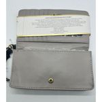 Adrienne Vittadini  STUDIO Gray Tan Charging Wallet RFID Protection NEW‎ Photo 4