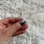 Mejuri KVK jewelry sterling silver chain and asymmetric organic form blue stone ring Photo 2