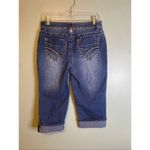 Cato Light Wash Low Rise Denim Cuffed Capris Size 6 Photo 3