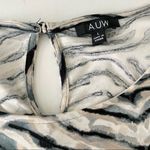 AUW  Women’s Short Sleeve Top Size L Photo 5