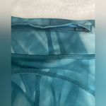 Nike  Women's Run Division Epic Faster Tie-Dye Pattern Leggings Photo 4