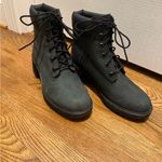 Timberland  Women's Boots  size 7.5 Photo 2