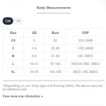 Berlook Red Crochet V Photo 8