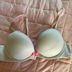 Victoria's Secret Body by Victoria bra  Photo 0
