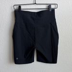 Lululemon Base Pace High-Rise Short 8" *Ribbed Nulux sz 8 Photo 1