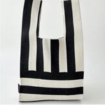 Black and White Mini Wristlet Handbag NWOT Photo 4