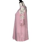 Hyped Unicorn  med solid blush & lace v-neck blouse Photo 1