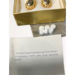 Avon Vintage Gold 1” Paisley Shaped Fragranced Earrings New In Box Photo 2